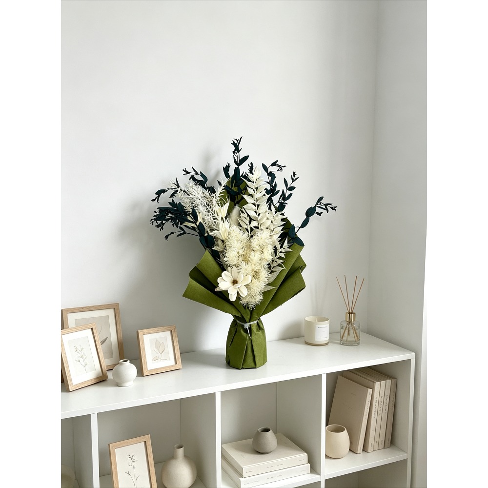 Eucalyptus Preserved - 보존된 드라이플라워 꽃다발, 흰 데이지, 유칼립투스